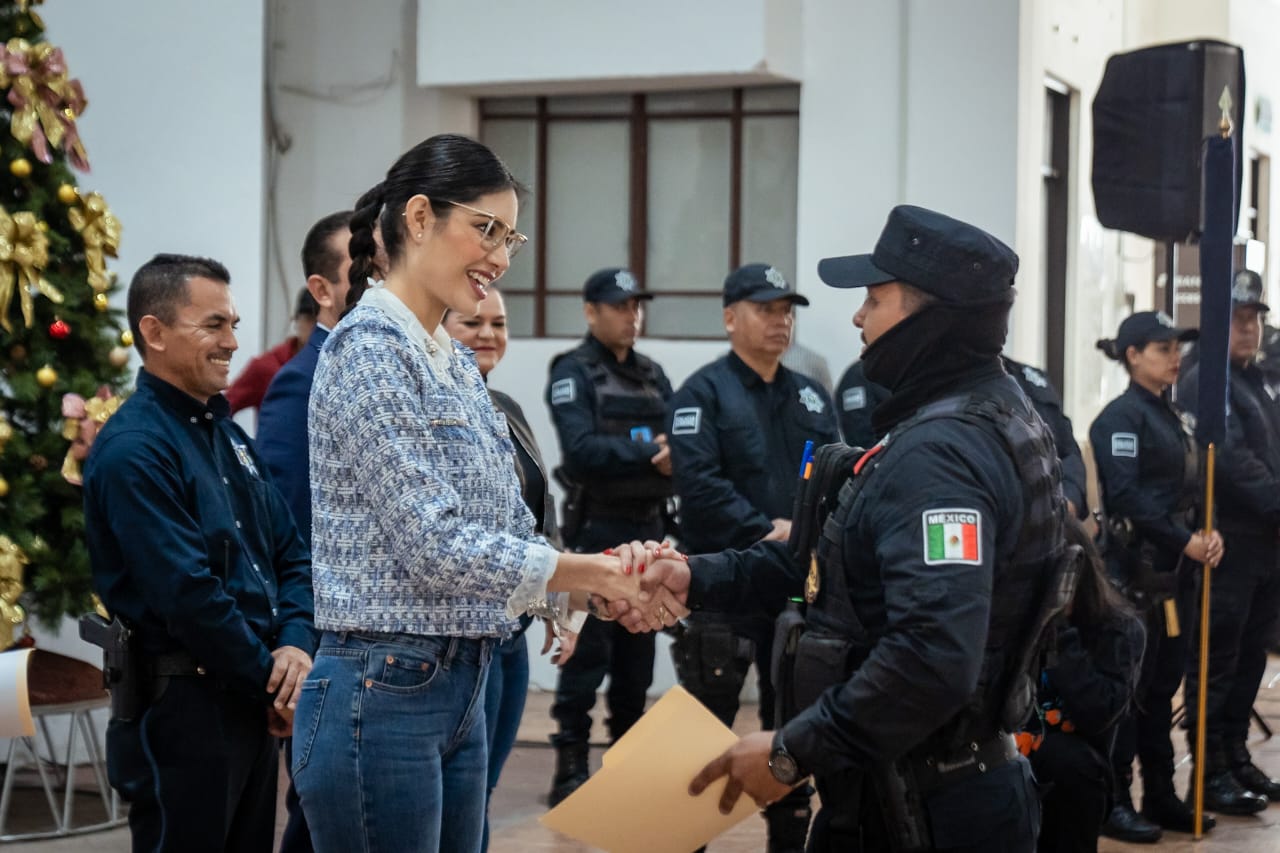 Policías de Tepic tendrán incremento salarial, anuncia Geraldine