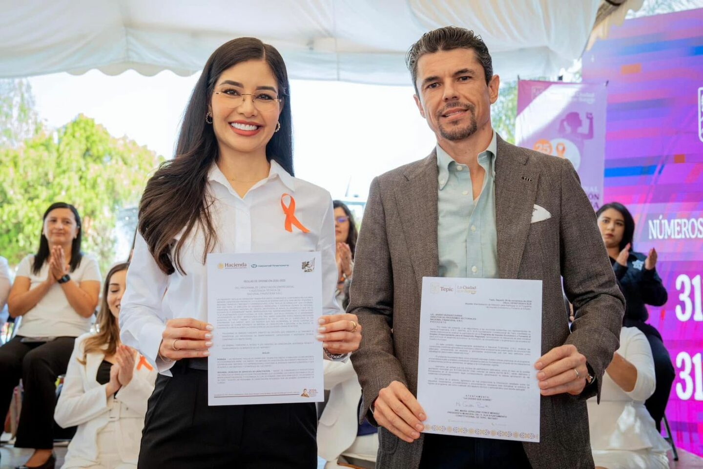 Firma Geraldine convenio con la Nacional Financiera para apoyar a mujeres empresarias