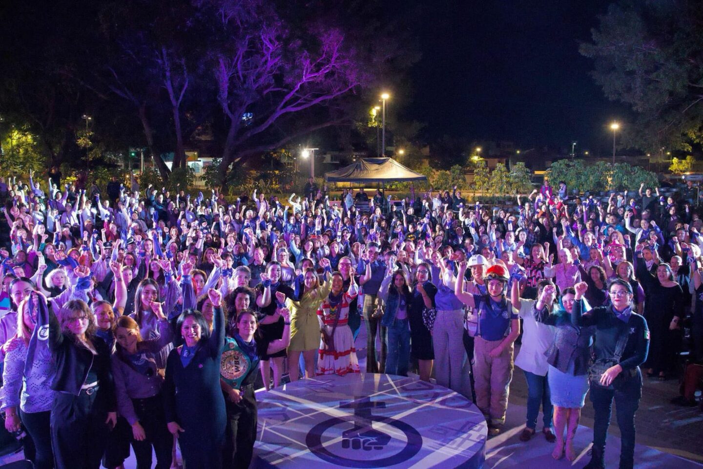 Miles de mujeres asisten a evento convocado por Geraldine Ponce