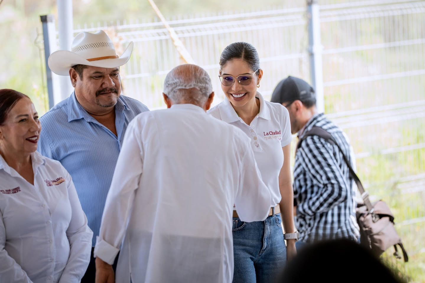 Participa Geraldine en jornada de limpieza y saneamiento del río Mololoa