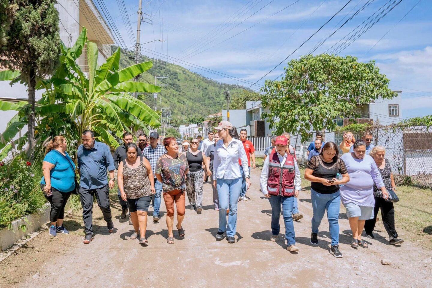 Geraldine Ponce cumple compromiso con vecinas y vecinos de El Pedregal