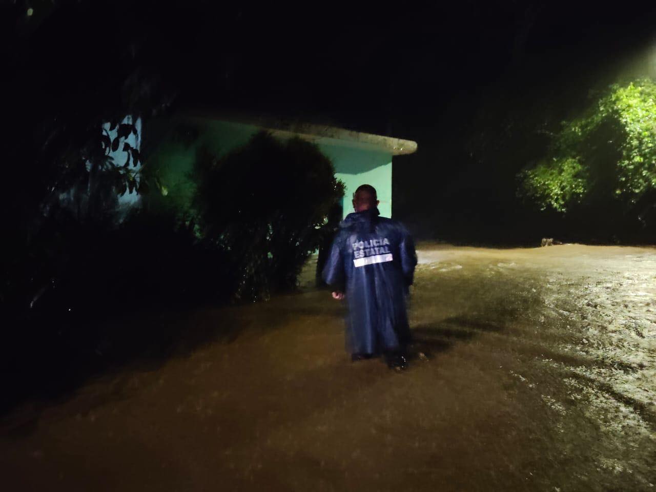 Gobierno de Nayarit actúa de inmediato ante las lluvias en Jalcocotán