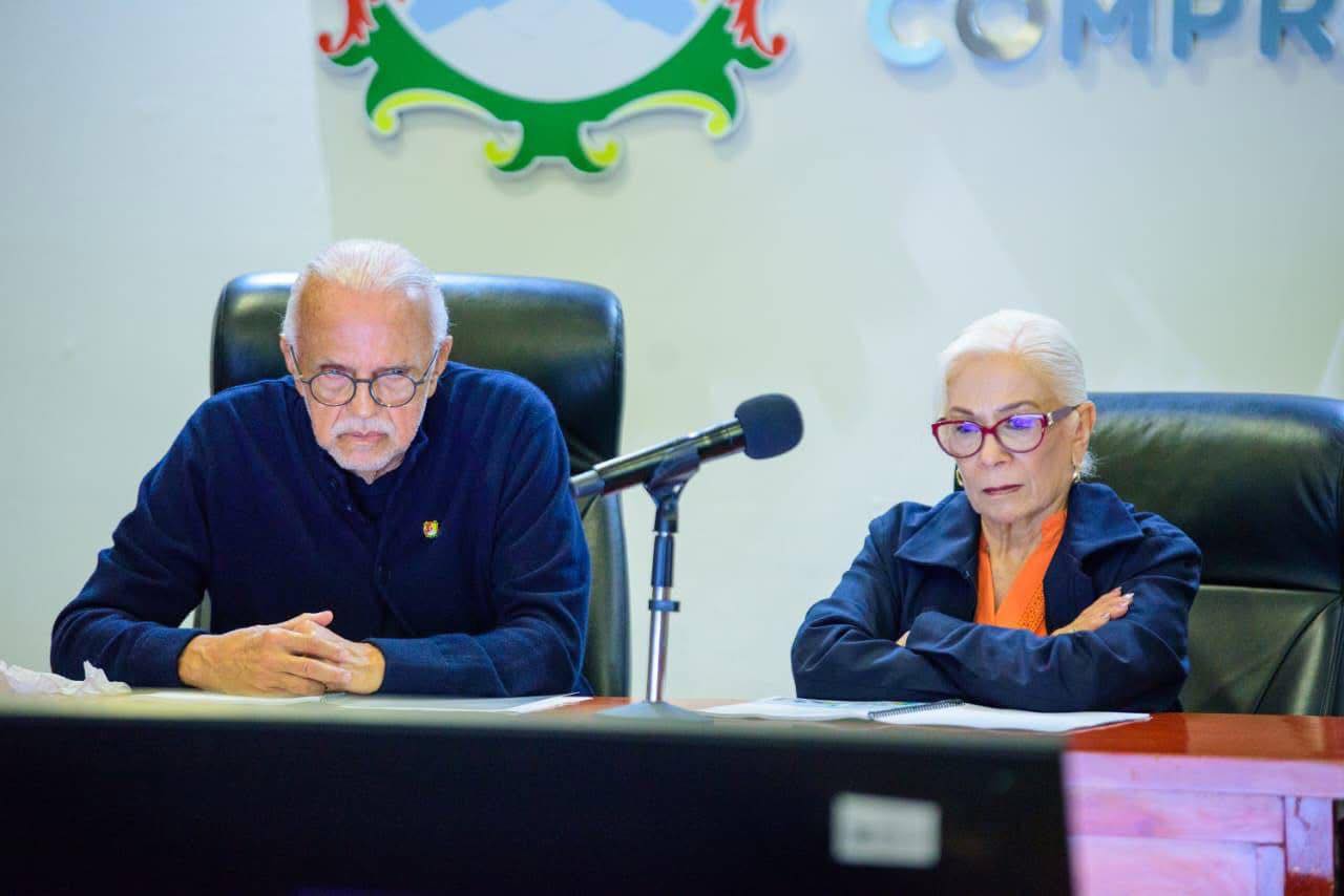 El gobernador del estado de Nayarit, Miguel Ángel Navarro Quintero, encabezó la Sesión Extraordinaria del Consejo Estatal de Protección Civil, con el propósito de analizar las acciones que, de manera coordinada, se están llevando a cabo para atender las afectaciones ocasionadas por las lluvias en diversas comunidades del estado.