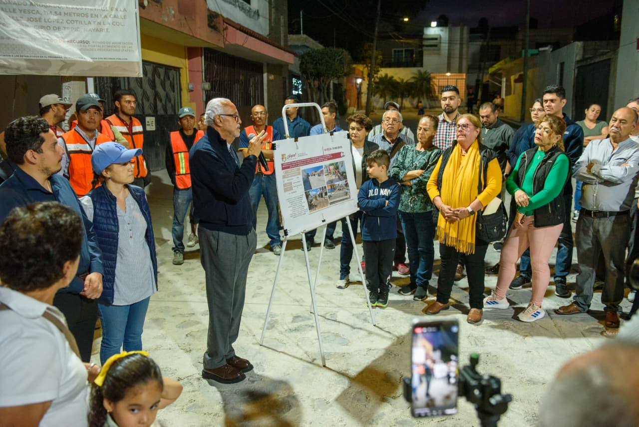 Tras más de 40 años, están por concluir las obras de la rehabilitación integral de calles y drenaje en la colonia Independencia de Tepic