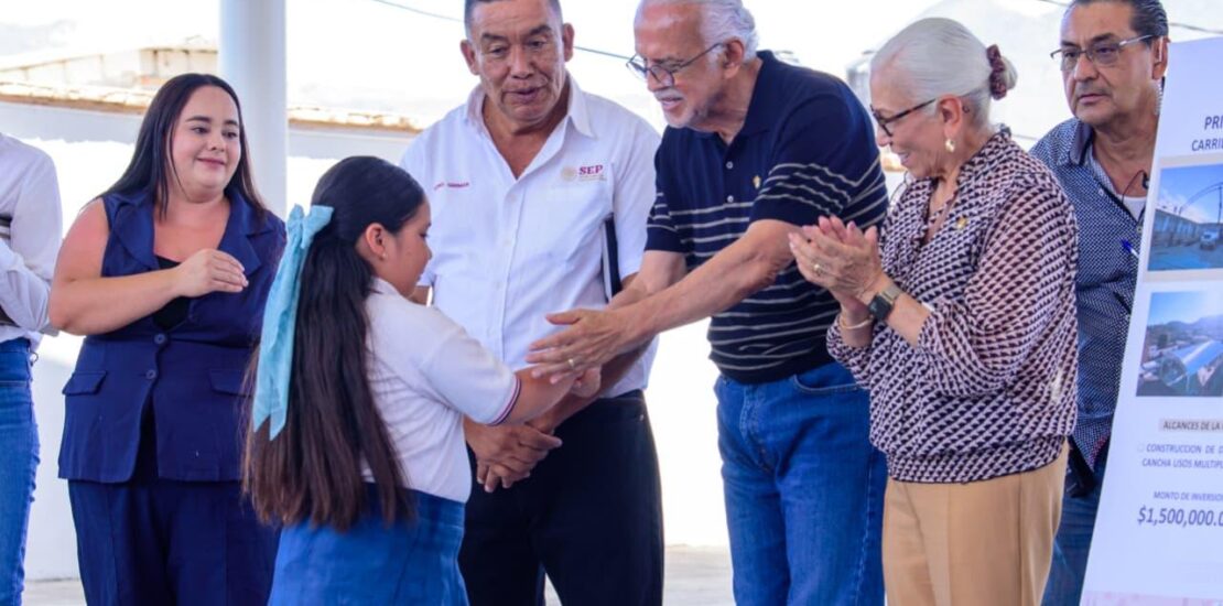 Miguel Ángel Navarro y Beatriz Estrada impulsan obras históricas y fortalecimiento educativo en Compostela