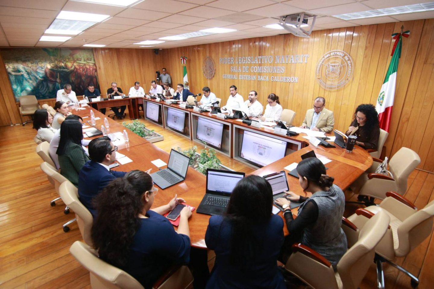Legisla Congreso por la igualdad, asistencia social e inclusión