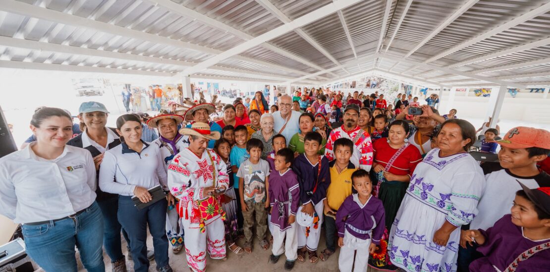 Miguel Ángel Navarro y Beatriz Estrada cumplen compromisos y fortalecen el bienestar en Colorado de la Mora